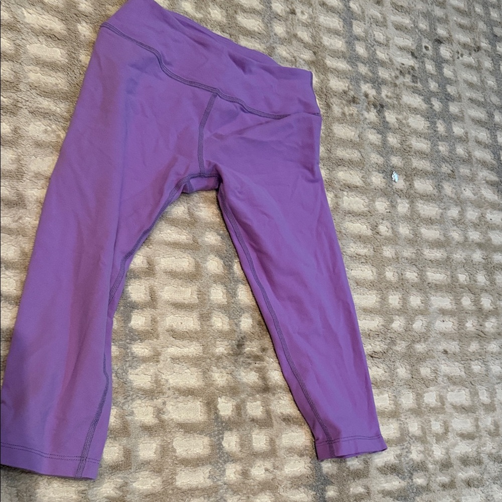 beyond Yoga Purple Leggings Cropped